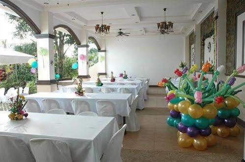 Davao Eagle Ridge Resort Ngoại thất bức ảnh
